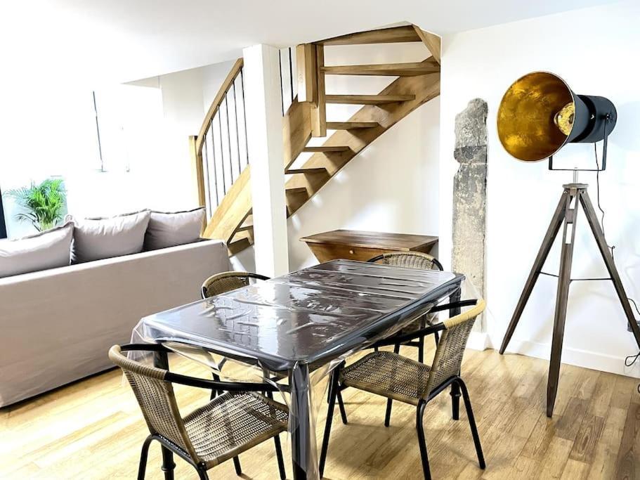 Duplex Avec Terrasse En Hypercentre De Grenoble Apartment Exterior photo